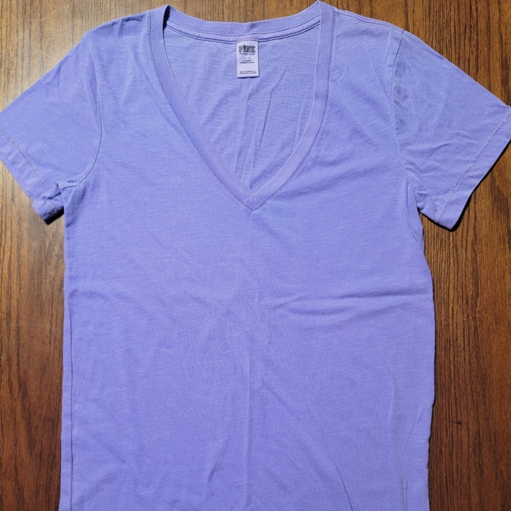 Victoria's Secret LG sleep tee